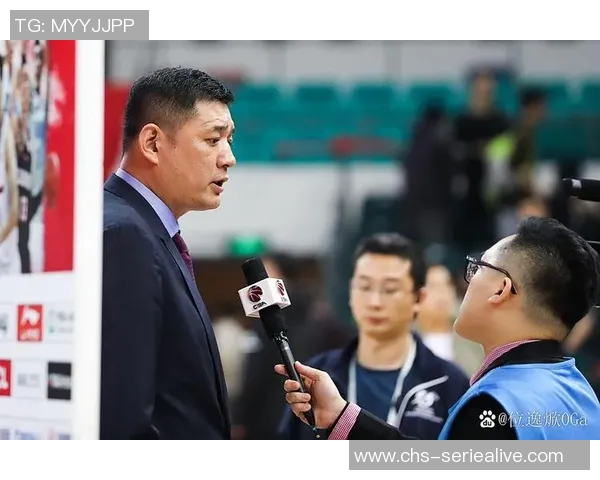 足球少帅的崛起与挑战：年轻教练如何引领球队走向辉煌之路