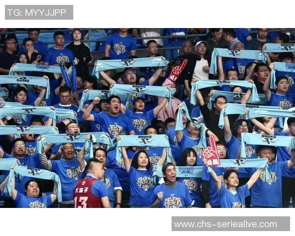 北京国安足球队奋勇争先力争中超冠军展现团队精神与球迷热情